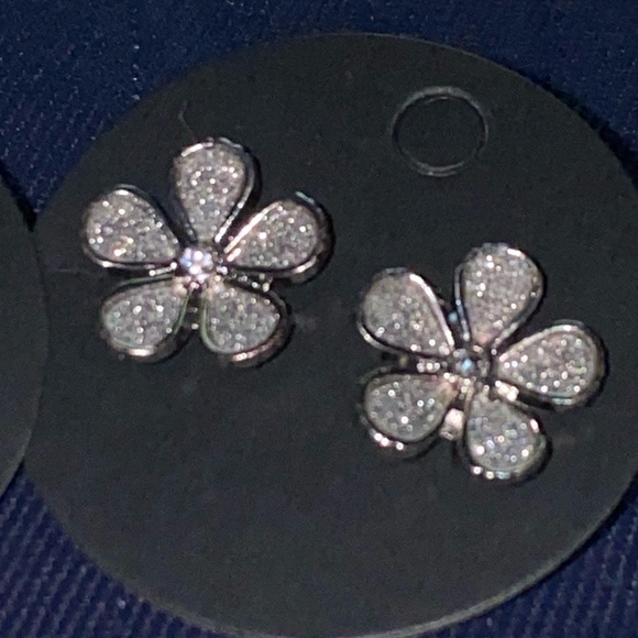 1 bundle of 4 sets earrings glitter silver - Picture 1 of 4
